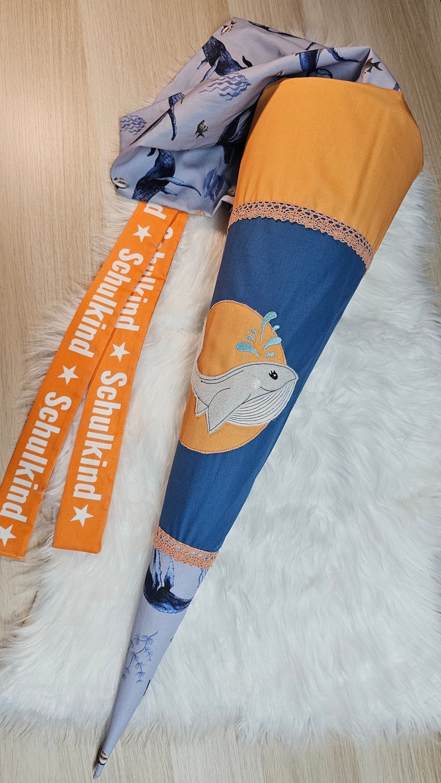 Schultüte mit Applikation / Stickerei / Stickmotiv - 70cm - Wal auf Unterwasser Stoff - ST66