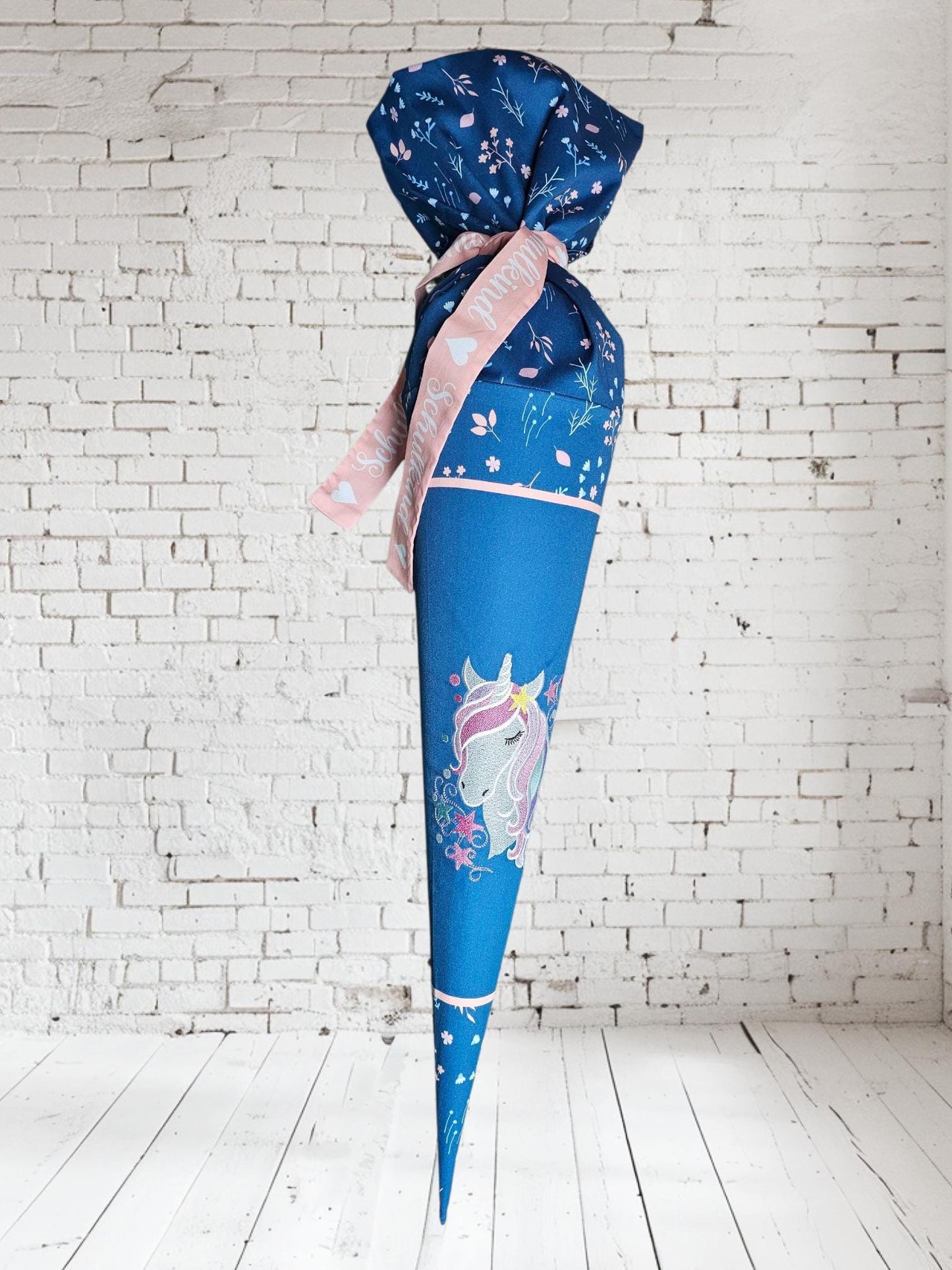 Schultüte mit Applikation - 70cm - Einhorn auf Wilde Blumen Altrosa - ST42