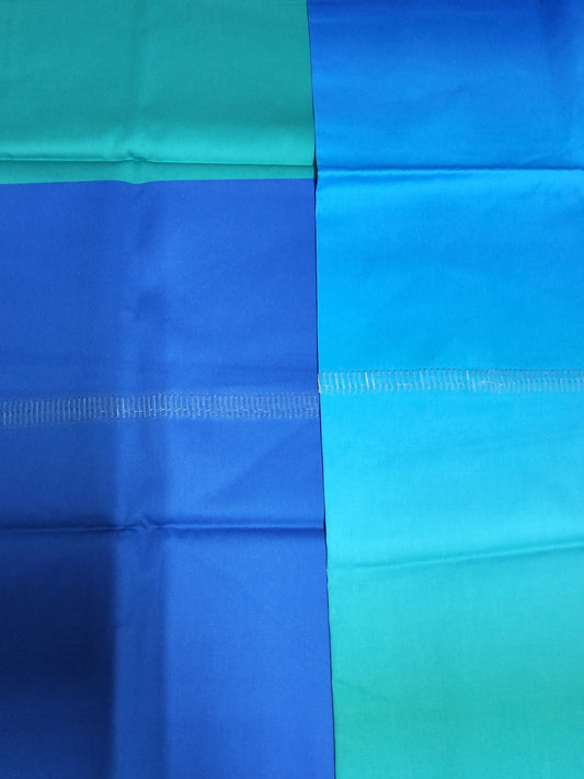 Sofortkauf: Baumwolle Stoffmix ca. 150 x 100 cm - Farbverlauf Grün Blau (Fehler Nahnt durchgehend-siehe Bild)