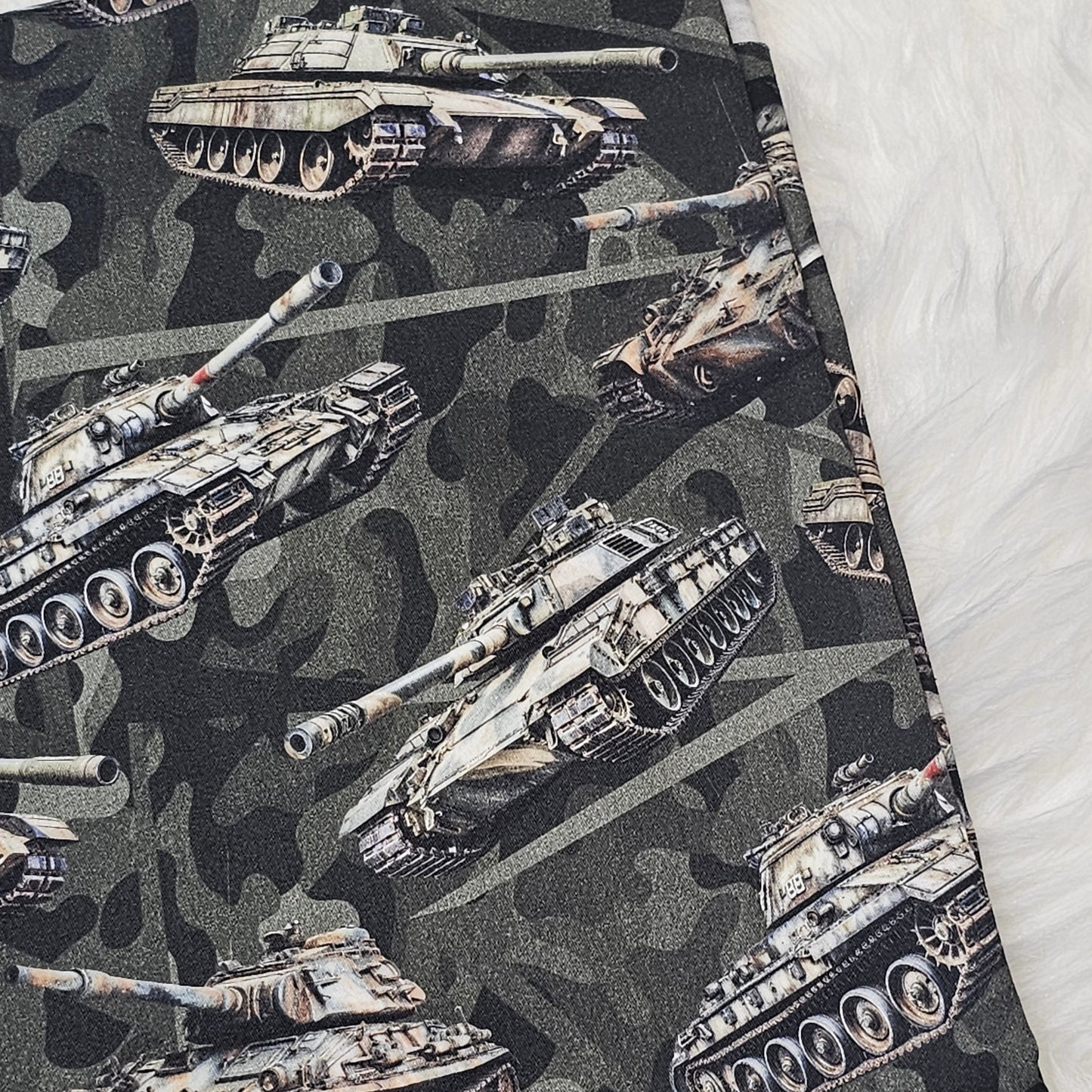 Sofortkauf: Baumwolle ca. 150 x 100 cm - Panzer