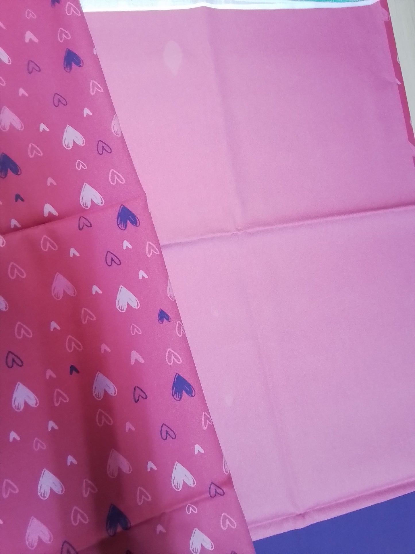 Sofortkauf: Baumwolle Stoffmix ca. 150 x 100 cm - "Hearts Pink" ( Kleine Flecken -siehe Bild-Nr. 025 )