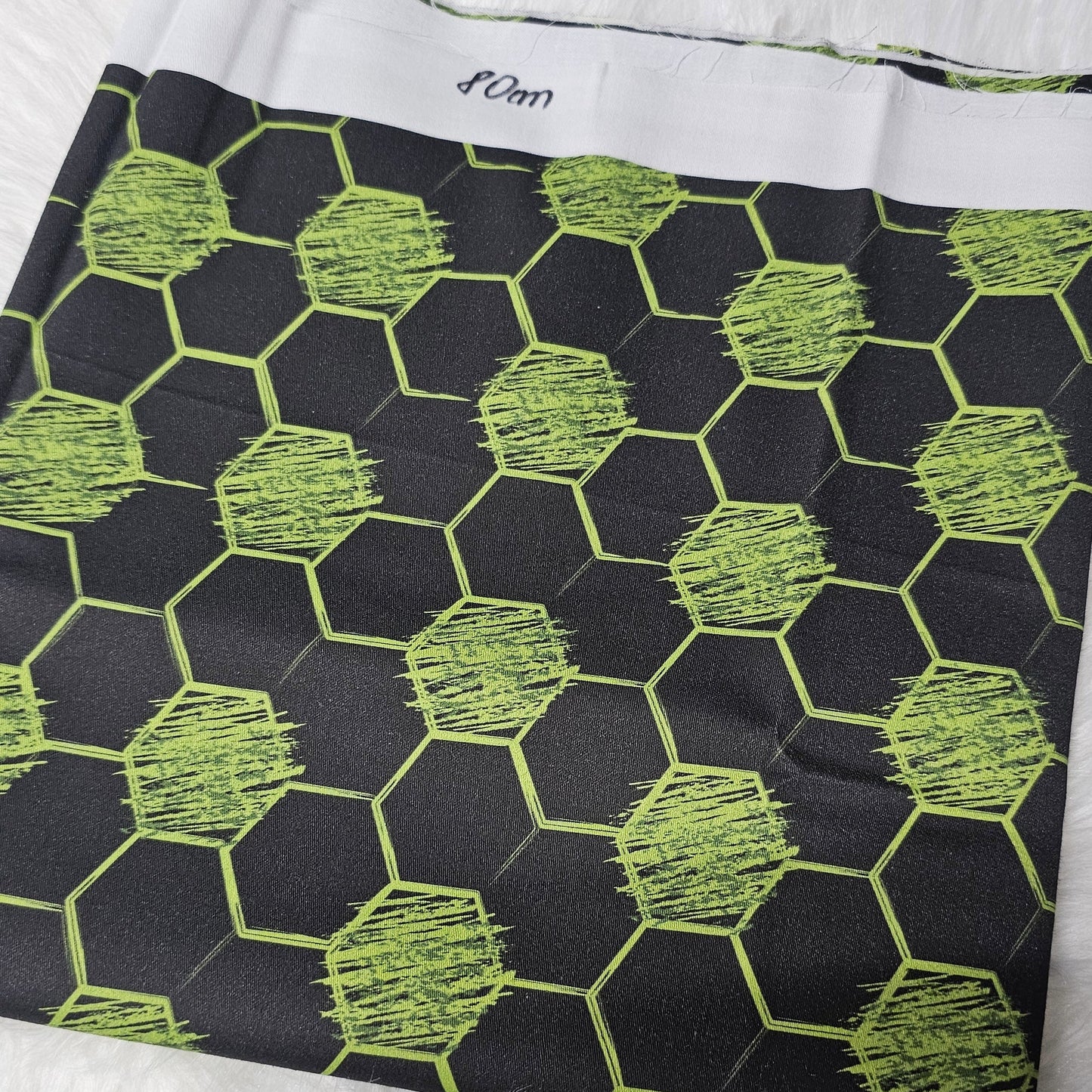 Sofortkauf: Bio Baumwolle Stoffmix ca. 150 x 80 cm - Fussball dunkelgrün, Probedruck