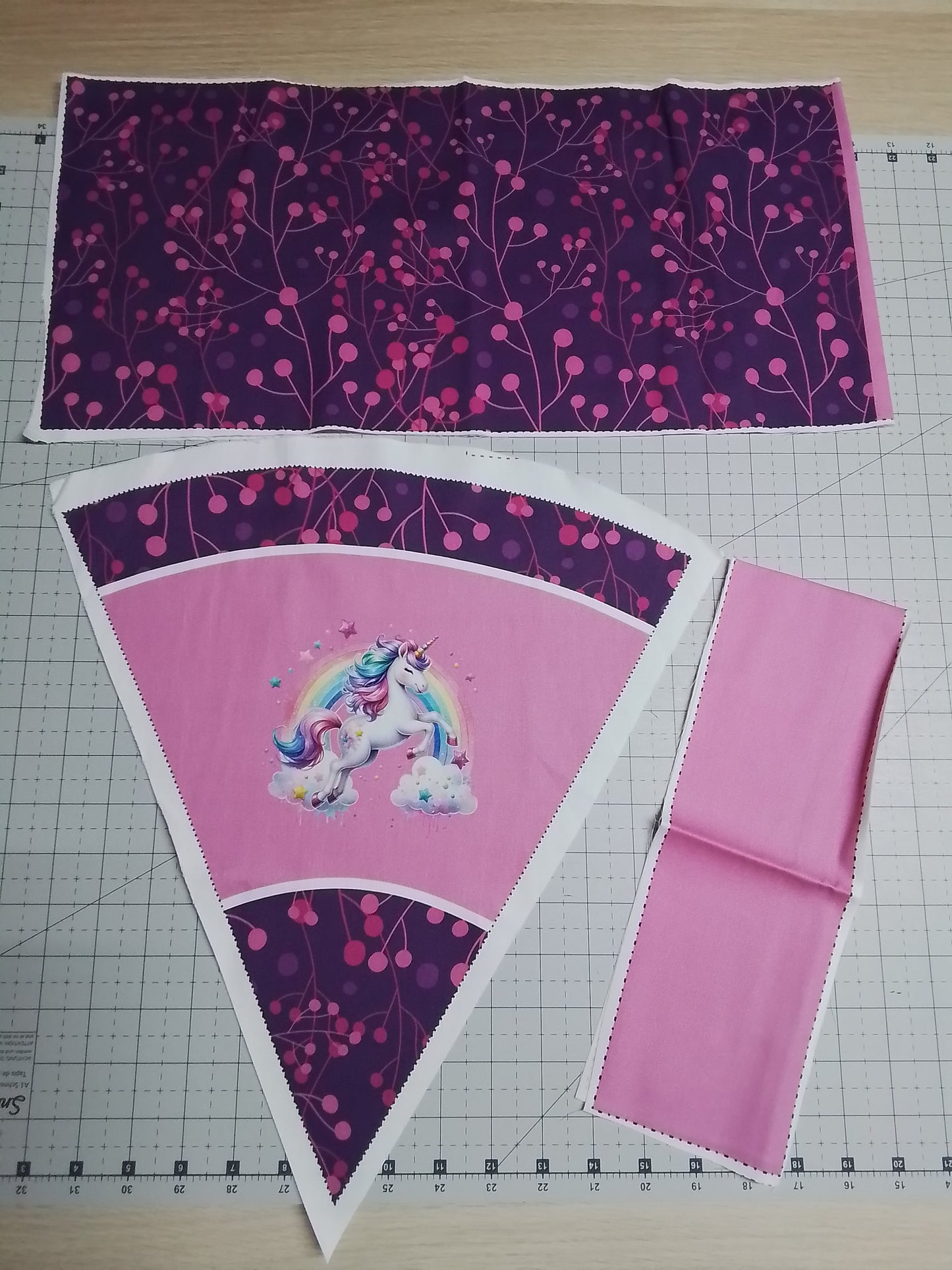Sofortkauf 35cm: 35 cm (Geschwistertüte) aus Baumwolle als Nähset - " Einhorn auf Berries pink " - wie abgebildet