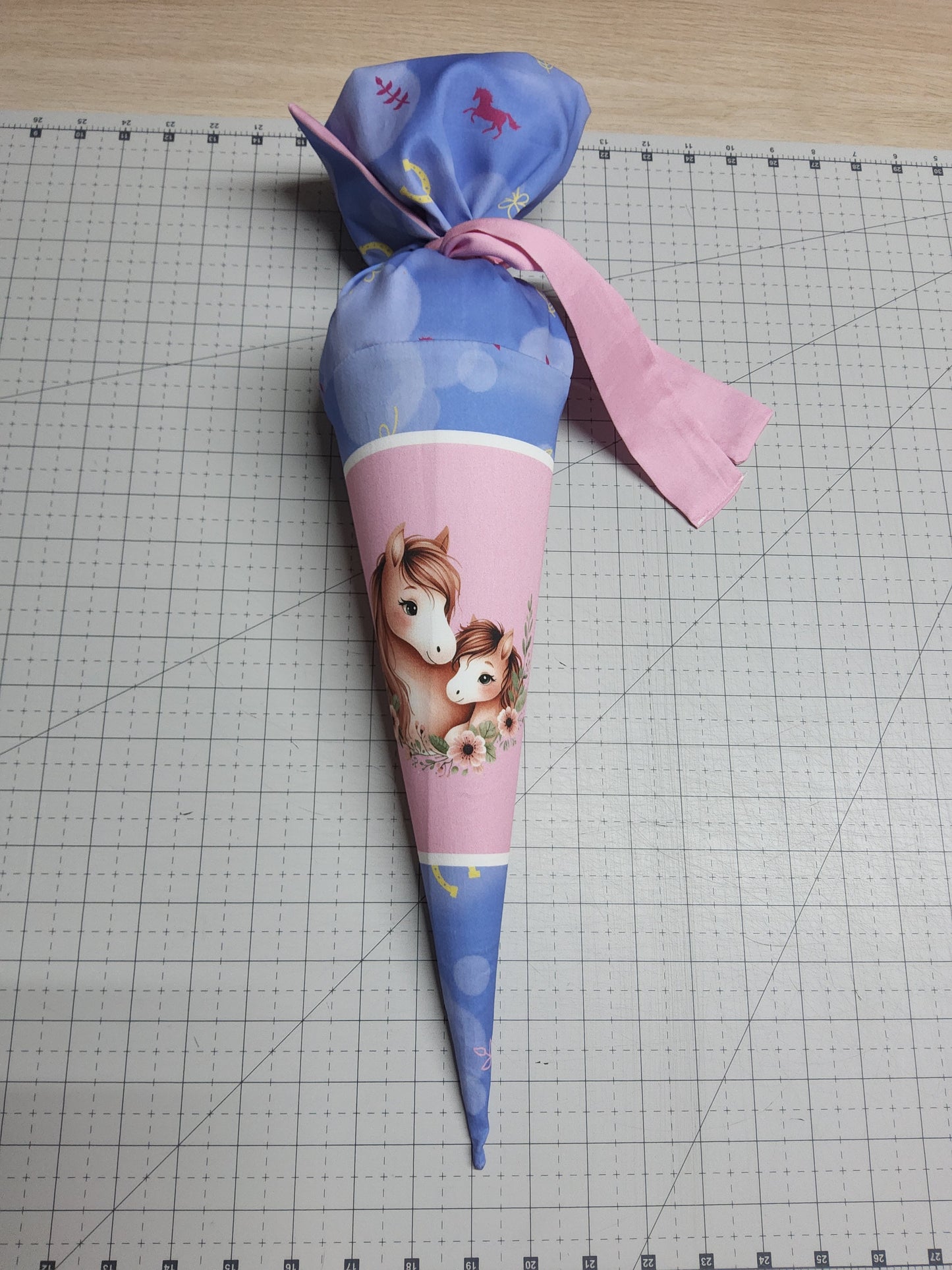 Sofortkauf 35cm: Zuckertüte mit Rohling 35 cm"Pferd"(Geschwistertüte) - wie abgebildet