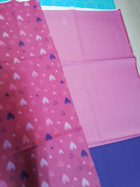 Sofortkauf: Baumwolle Stoffmix ca. 150 x 100 cm - "Hearts Pink" ( Kleine Flecken -siehe Bild-Nr. 025 )