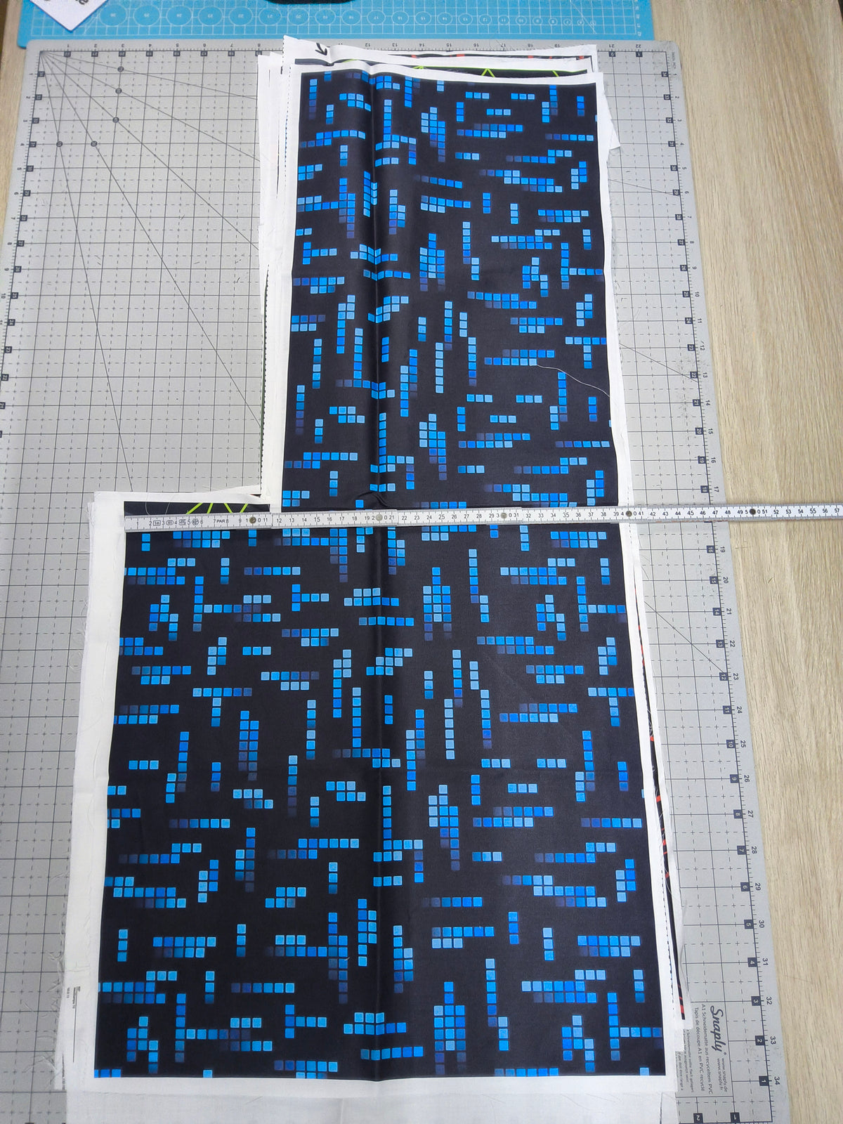 Sofortkauf: Baumwolle STOFFRESTE - ca. 27 x 80 cm - verschiendene Streifen siehe Bild - (gleiche Stücke - Stoffreste Nr. 13 )