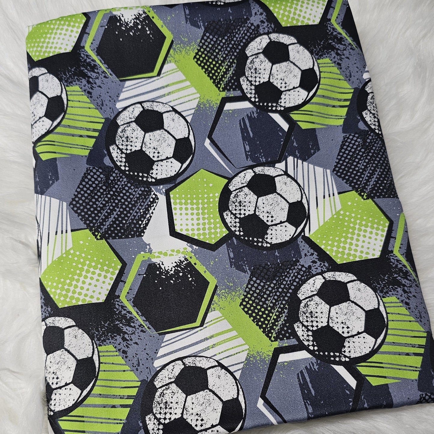 Sofortkauf: Baumwolle ca. 150 x 100 cm - Fussball grau grün