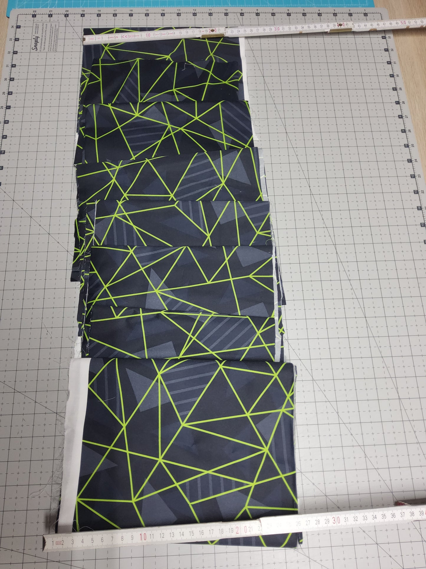 Sofortkauf: Baumwolle Stoffmix ab. 20 x 150 cm - Stoffereste & Streifen (Nr3) - Siehe Bild