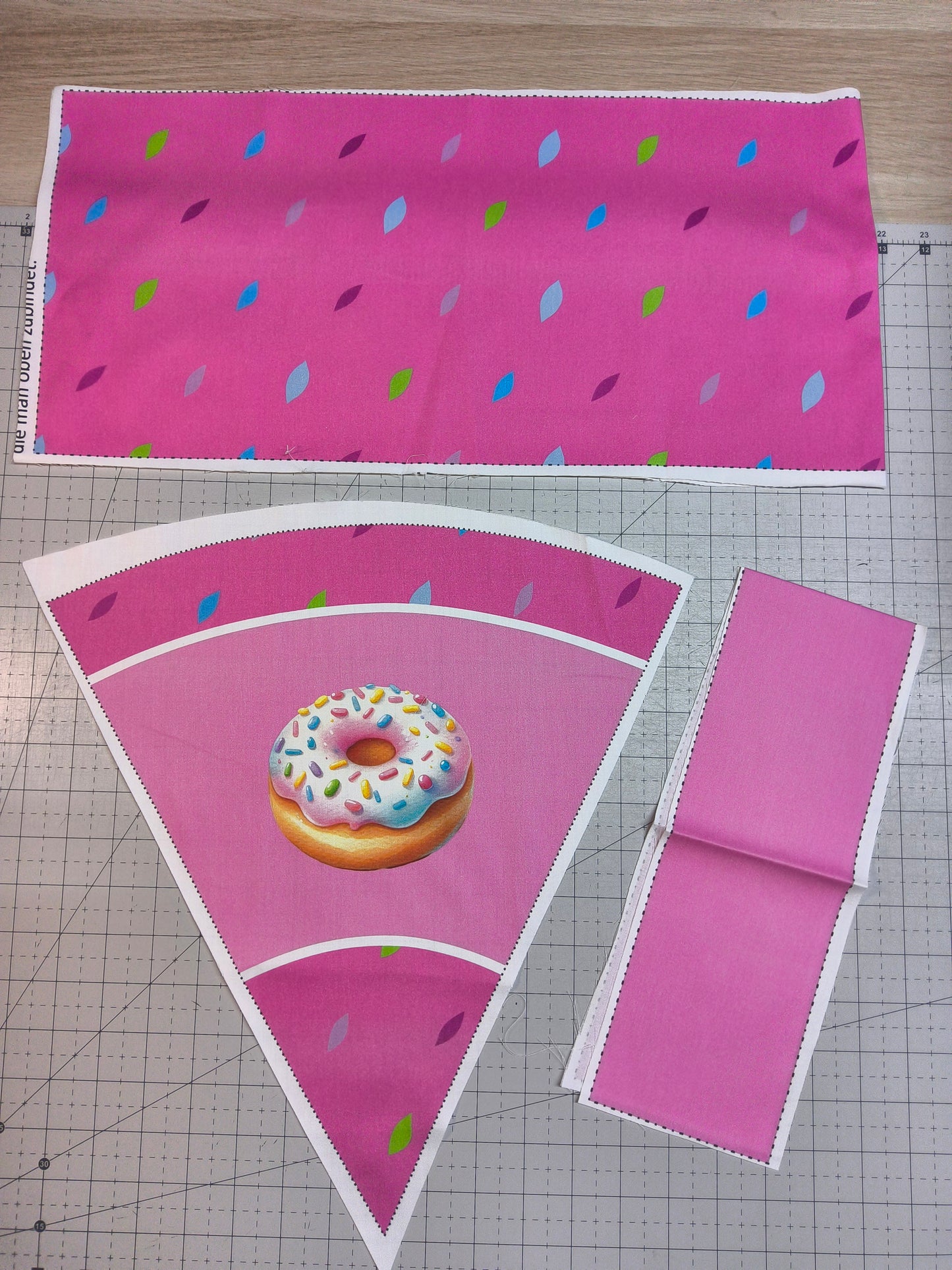 Sofortkauf 35cm: 35 cm (Geschwistertüte) aus Baumwolle als Nähset - "Donat auf Candybar" - wie abgebildet