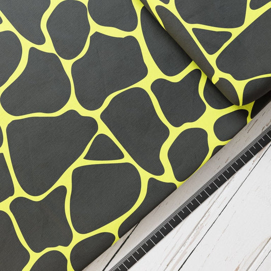 Baumwollsatin: Dino Schuppen Gelbgrün - perfekt für Schultüten, Accessoires zur Einschulung - Drachen, T-Rex, Dinosaurier