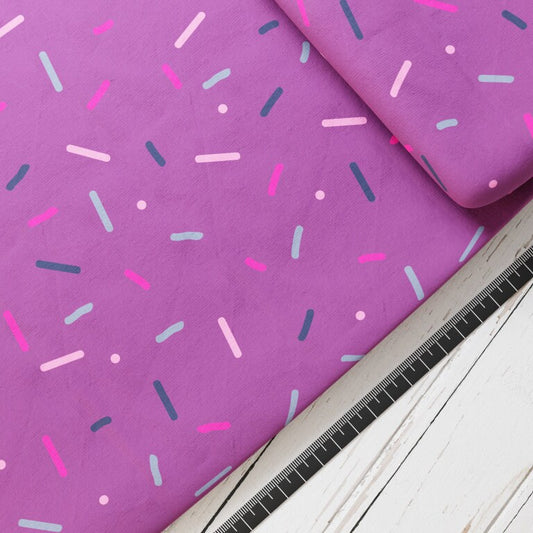 Baumwollsatin: Konfetti Lila - perfekt für Schultüten, Accessoires zur Einschulung - Streusel, Bunt, Farbig
