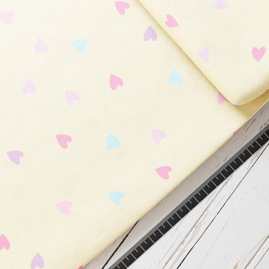 Baumwollsatin: Pastellgelb mit Herzen - perfekt für Schultüten, Accessoires zur Einschulung - Herz, Hase, Fee, Traum, Pferd