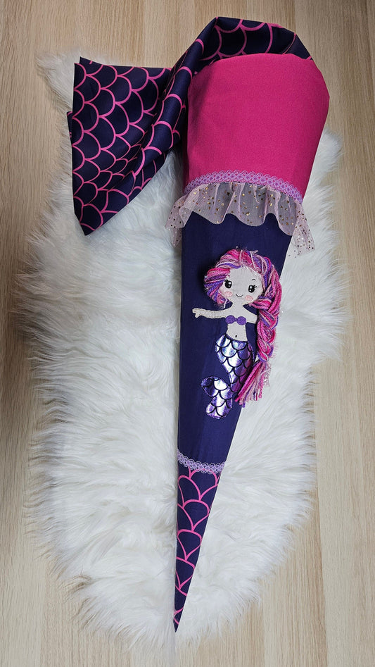 Schultüte mit Applikation / Stickerei / Stickmotiv  - 70cm - Meerjungfrau auf Meerjungfrau Schuppen- ST11