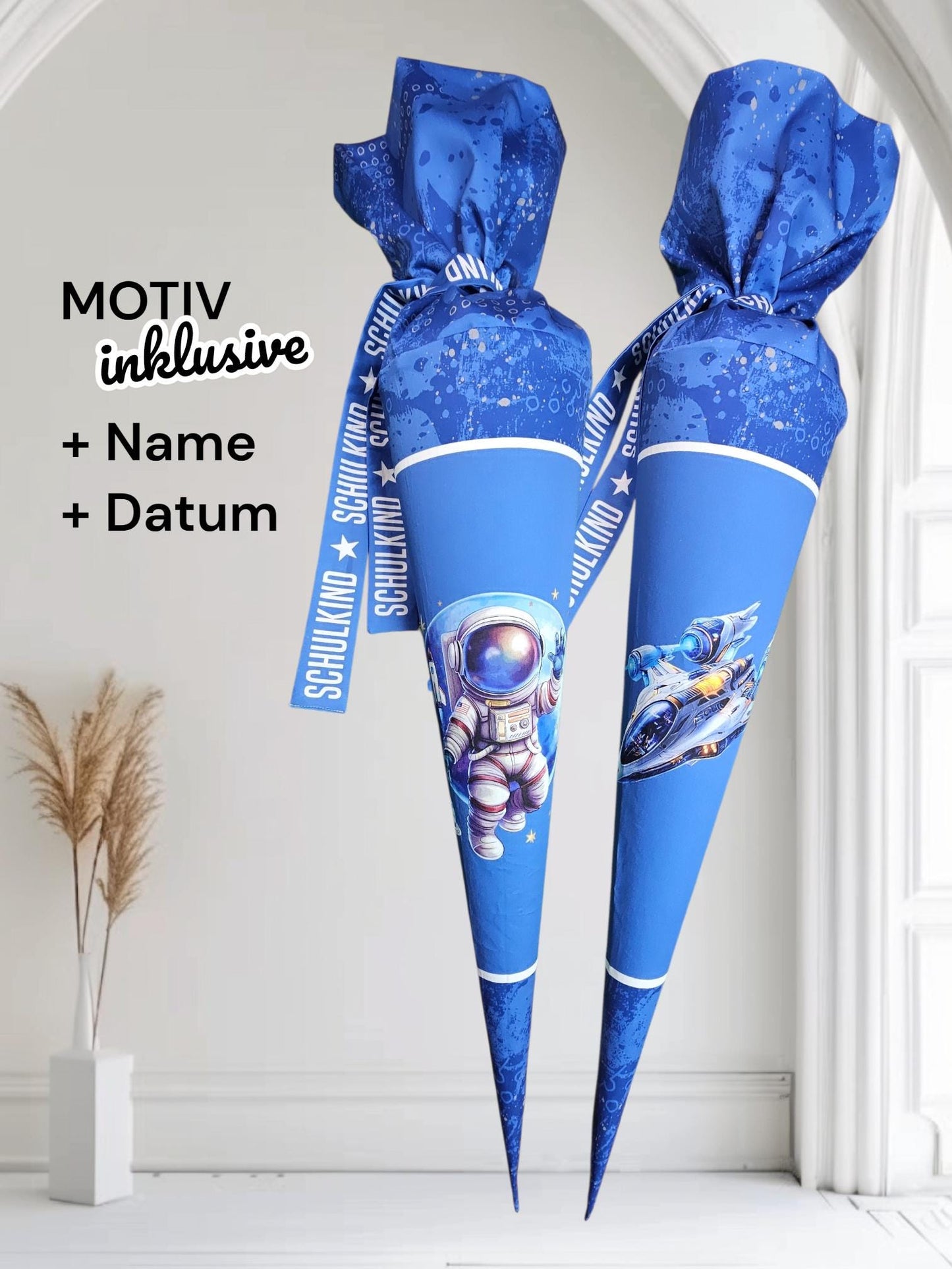 Schultüte mit Motiv (Bügelbild / bedruckt) - 70cm oder 85cm - Astronaut, Rakete auf Raketenabenteuer inklusive Name und Datum