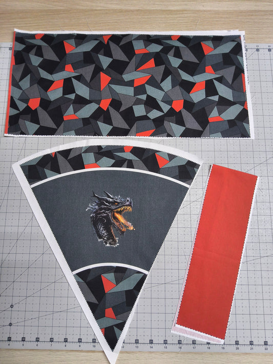Sofortkauf DIY: 35 cm (Geschwistertüte) aus Baumwolle als Nähset - " Drache auf Geometric rot " - wie abgebildet - ( Nähset Geschwistertüte Nr. 114 )