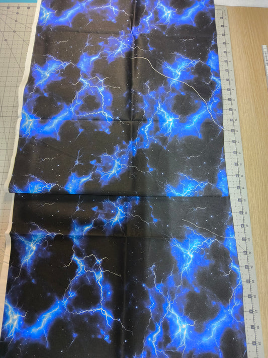 Sofortkauf: Baumwolle-Meterware ca. 150 x 40 cm - "  Gewitter im Weltall-2 Weisse Streifen-siehe Bild " (Nr. 161)