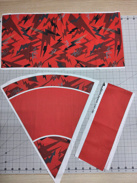Sofortkauf DIY: 35 cm (Geschwistertüte) aus Baumwolle als Nähset - " Monster Blitze rot - Blanco " - wie abgebildet - ( Nähset Geschwistertüte Nr. 138 )