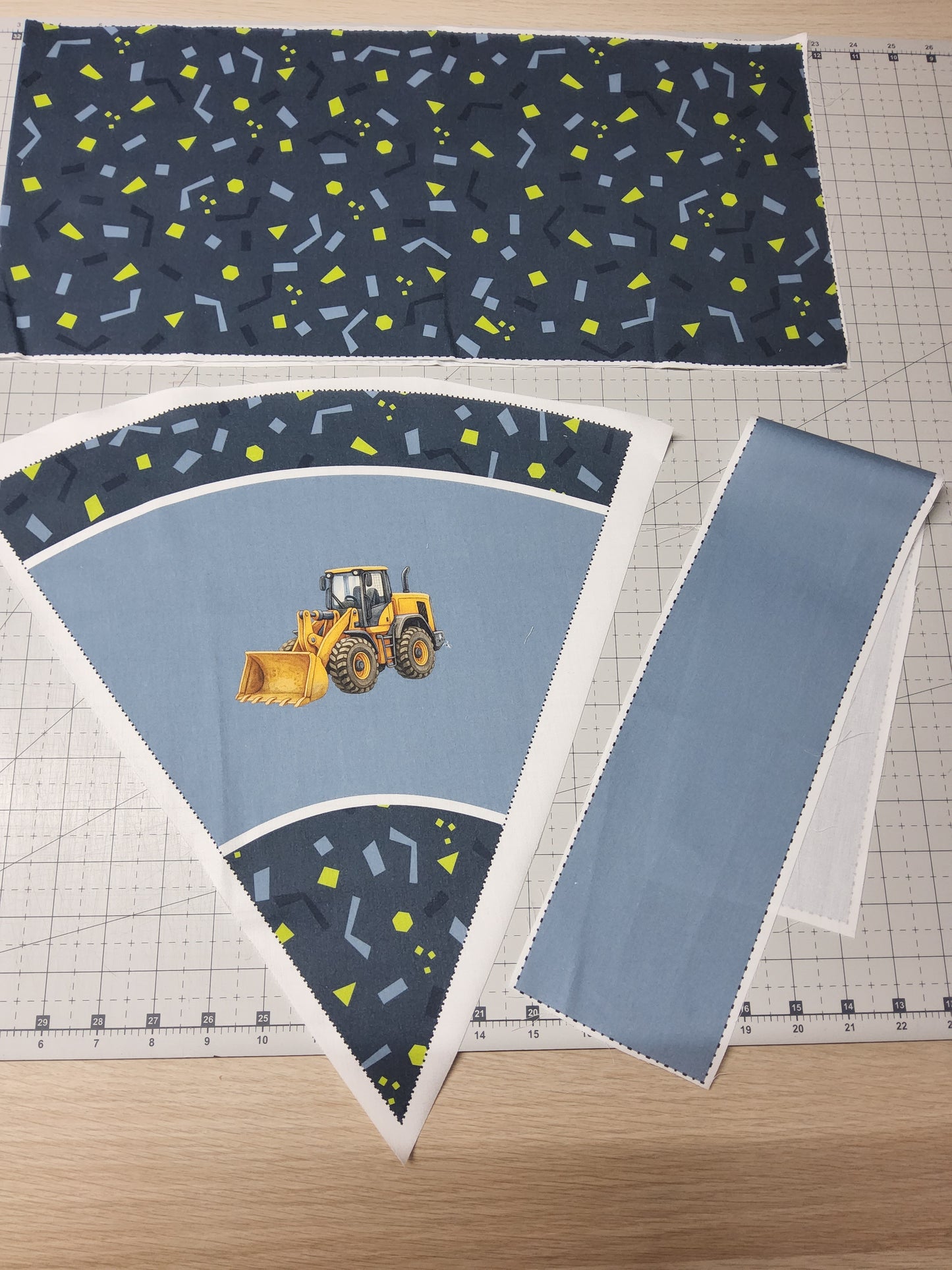 Sofortkauf 35cm: 35 cm (Geschwistertüte) aus Baumwolle als Nähset - "Baustellenabenteuer" - wie abgebildet
