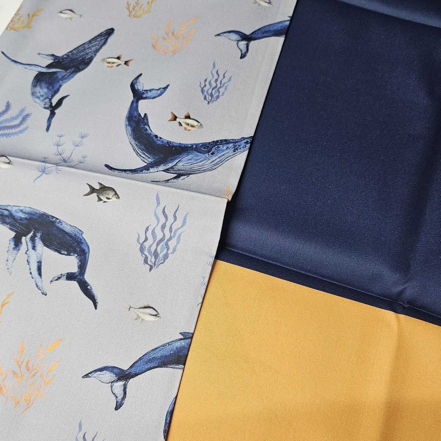 Sofortkauf: Baumwolle Stoffmix  ca. 150 x 100 cm - Wale mit passenden Unifarben