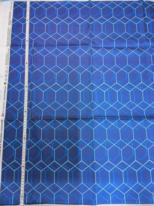 Sofortkauf: Baumwolle-Meterware ca. 150 x 82 cm - " Hexagon blue - Farbe läuft aus - 70 siehe Bild " (Nr. 167)