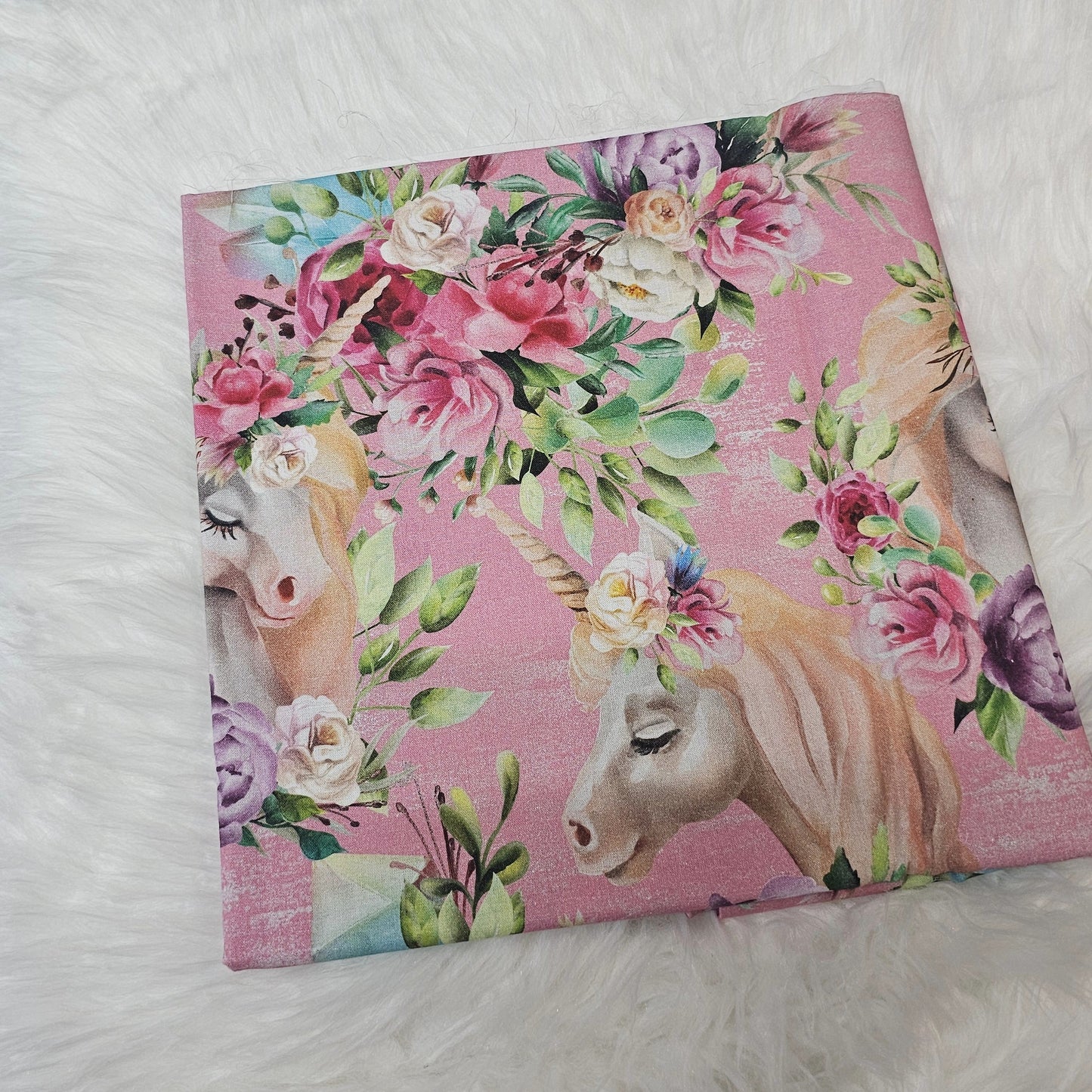 Sofortkauf: Baumwolle ca. 150 x 100 cm - Einhorn mit Blumen