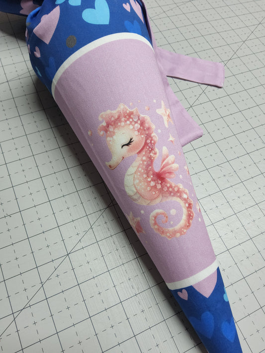 Sofortkauf 35cm: Zuckertüte mit Rohling 35 cm "Seepferdchen- Herzen" (Geschwistertüte) - wie abgebildet