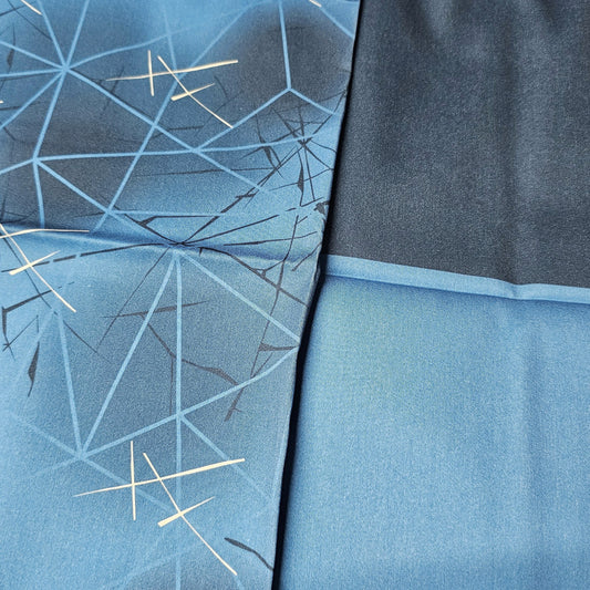 Sofortkauf: Baumwolle Stoffmix  ca. 150 x 100 cm - Arktisblau, Flecken auf dem Stoffmix