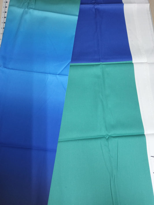 Sofortkauf: Baumwolle Stoffmix  ca. 150 x 100 cm - Farbverlauf Grün Blau ( Fehler Punkt auf grün-siehe Bild)