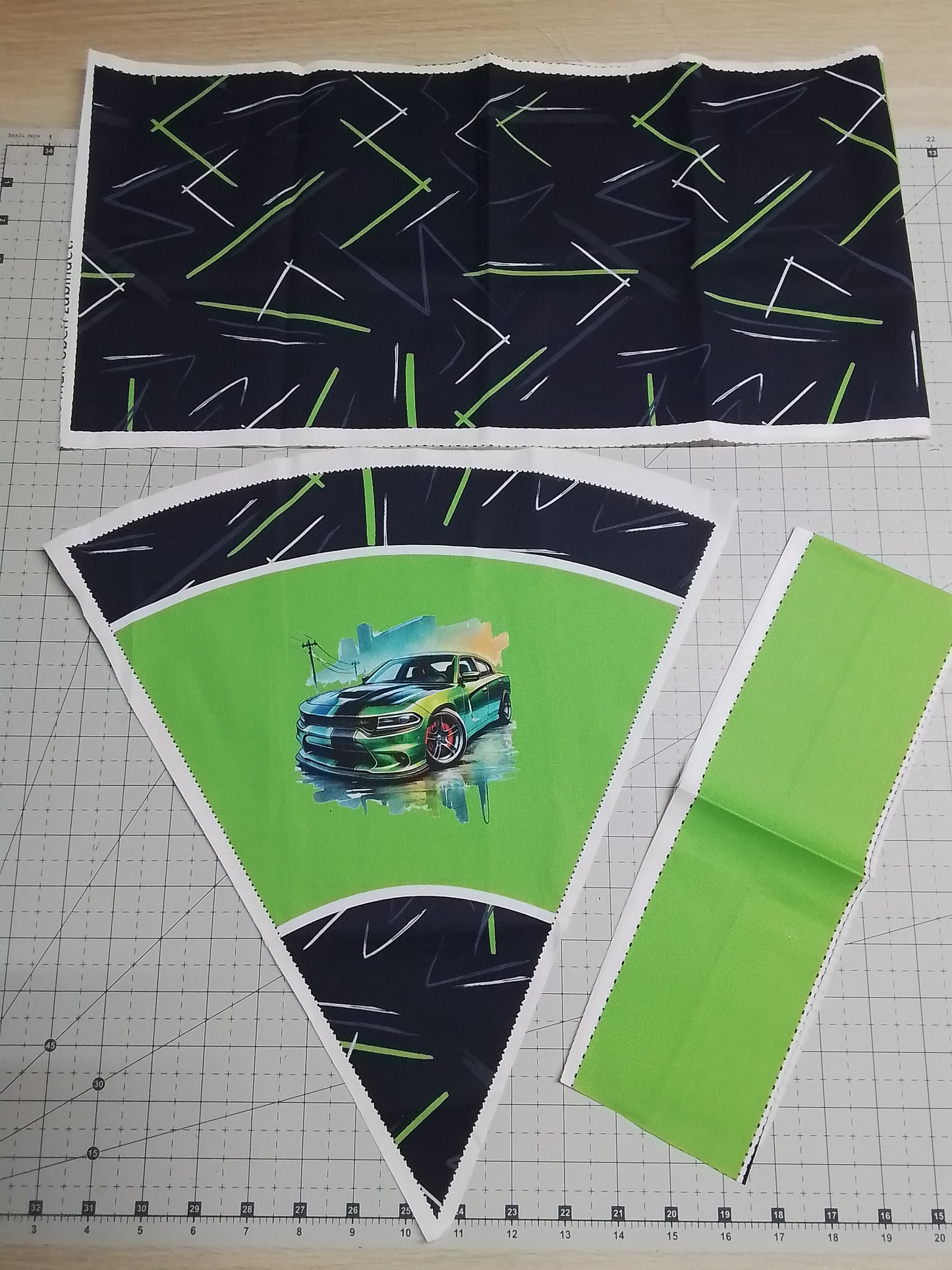 Sofortkauf 35cm: 35 cm (Geschwistertüte) aus Baumwolle als Nähset - wie abgebildet - Muster: Auto auf Ninja Blitze