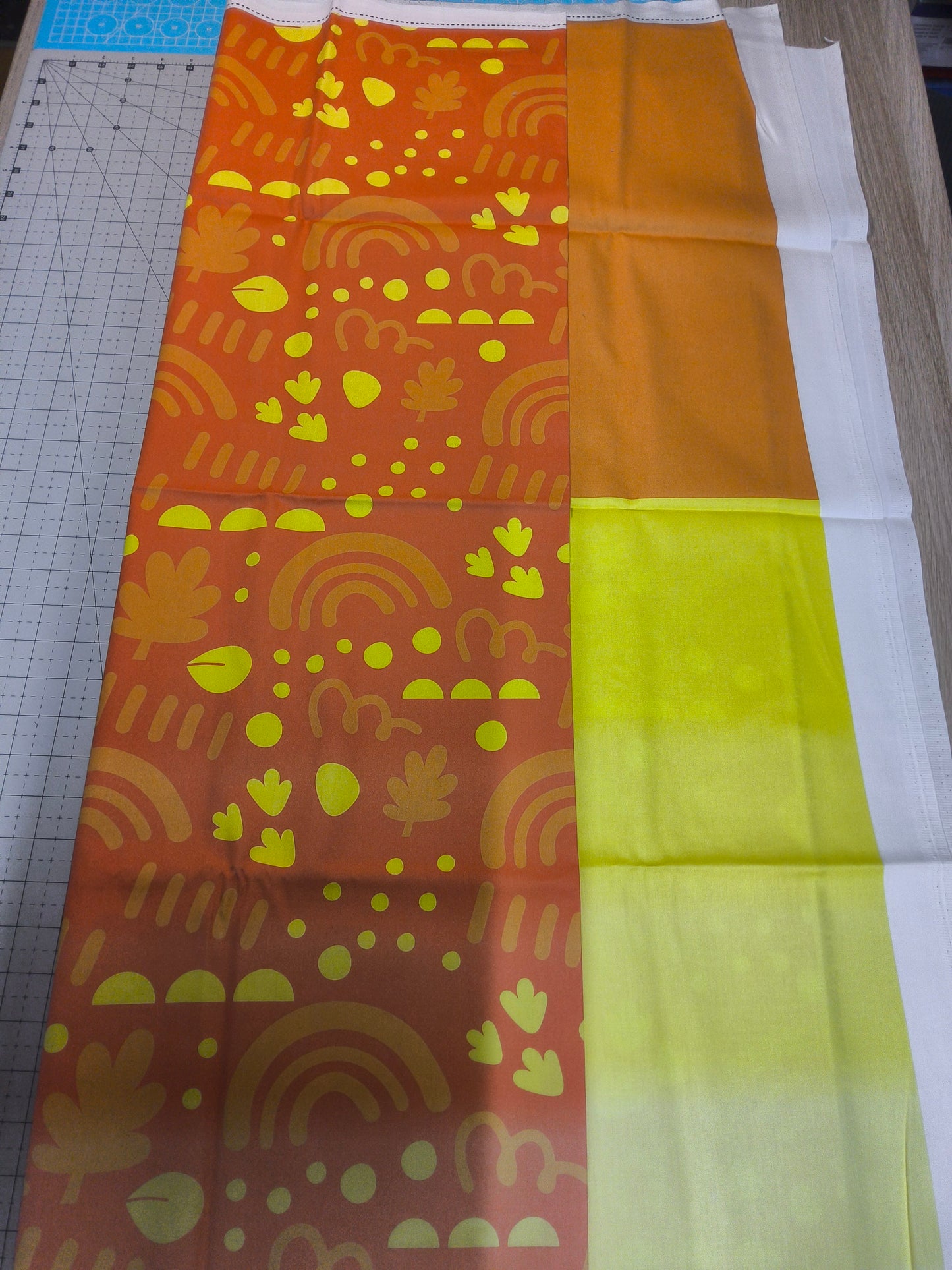 Sofortkauf: Baumwolle Stoffmix  ca. 150 x 100 cm - " Express orange " ( Farbe läuft aus -siehe Bild-Nr. 138 )