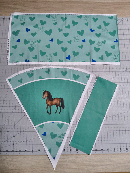 Sofortkauf DIY: 35 cm (Geschwistertüte) aus Baumwolle als Nähset - " Pferd auf Herzen türkis " - wie abgebildet - ( Nähset Geschwistertüte Nr. 113 )