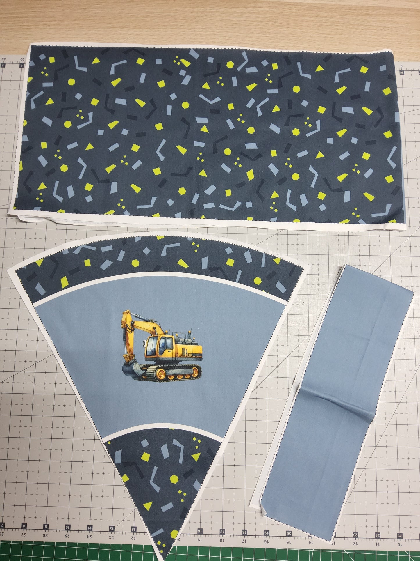 Sofortkauf 35cm: 35 cm (Geschwistertüte) aus Baumwolle als Nähset - "Baustellenabenteuer" - wie abgebildet