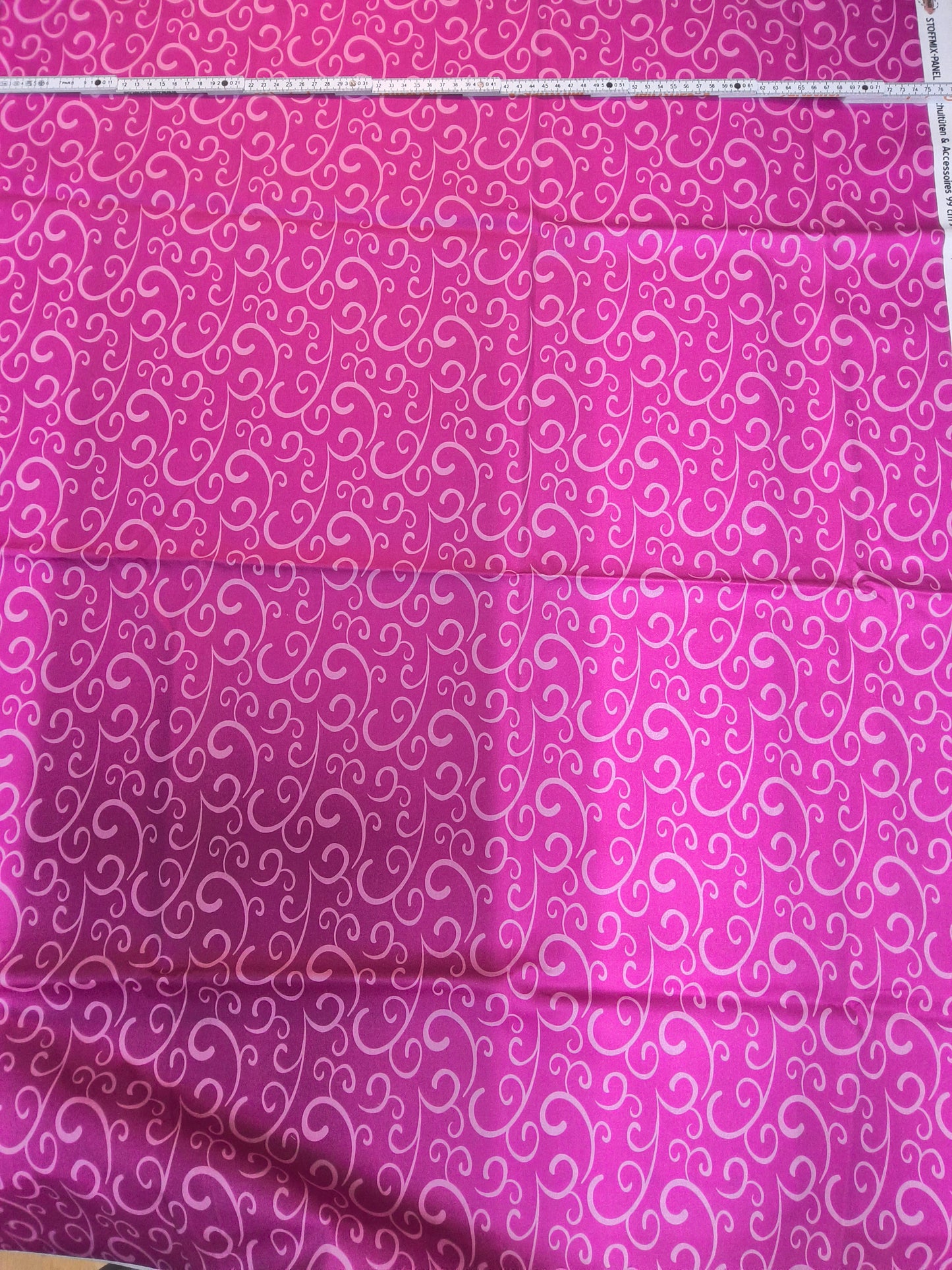 Sofortkauf: Baumwolle- Meterware ca. 100 x 75 cm - " Floral Ornaments - pink " ( Nr. 156)