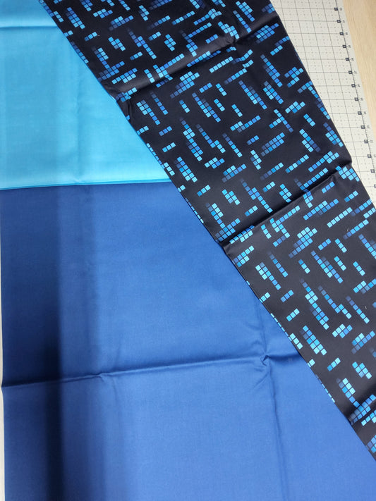 Sofortkauf: Baumwolle Stoffmix  ca. 150 x 100 cm - "Cubis Blue" (Kleiner Fleck auf blau-siehe Bild)