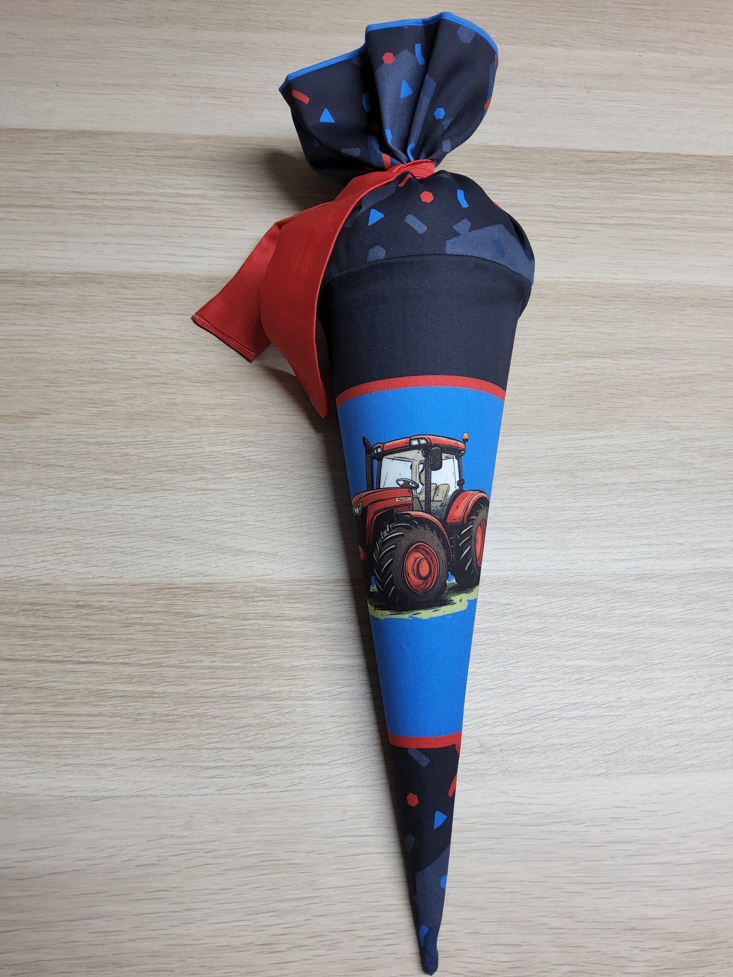 Sofortkauf 35cm: 35 cm (Geschwistertüte) aus Baumwolle als Nähset "Traktor"- wie abgebildet