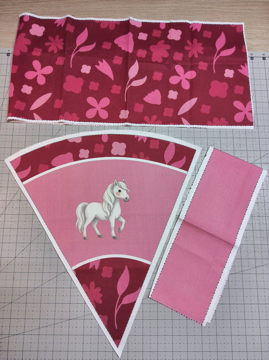Sofortkauf DIY: 35 cm (Geschwistertüte) aus Baumwolle als Nähset - "Pferd auf Beerenblumen" - wie abgebildet