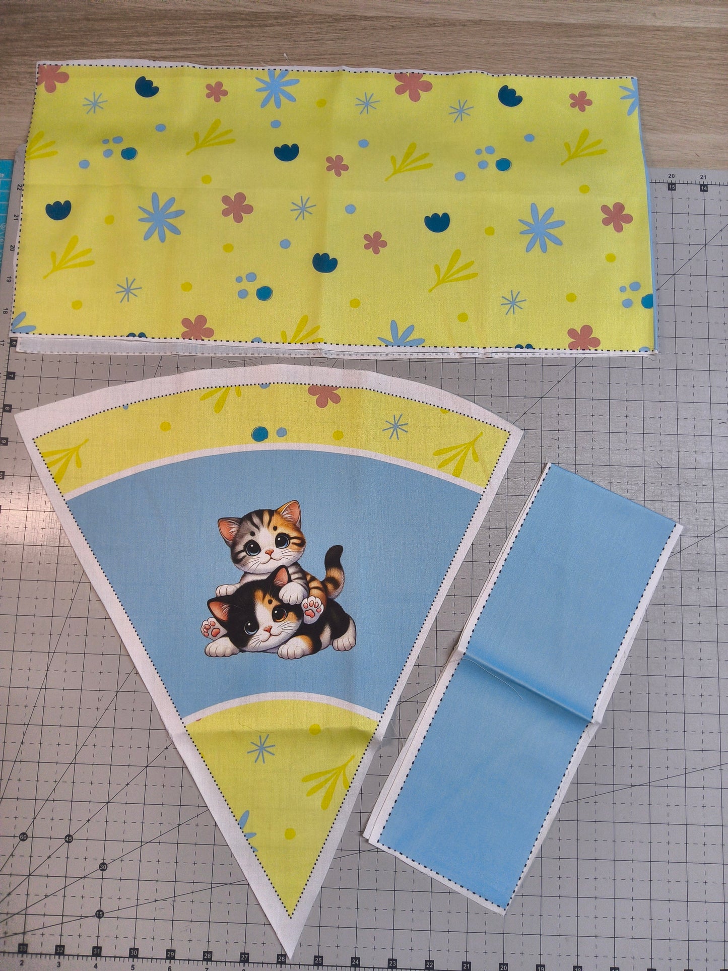 Sofortkauf 35cm: 35 cm (Geschwistertüte) aus Baumwolle als Nähset - "Katzen Freunde "- wie abgebildet