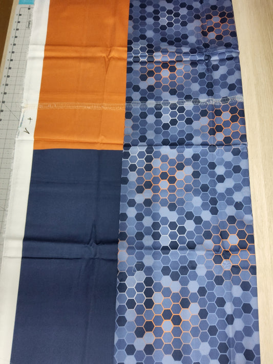 Sofortkauf: Baumwolle Stoffmix  ca. 150 x 100 cm - "Haxondragon" (Naht-siehe Bild)