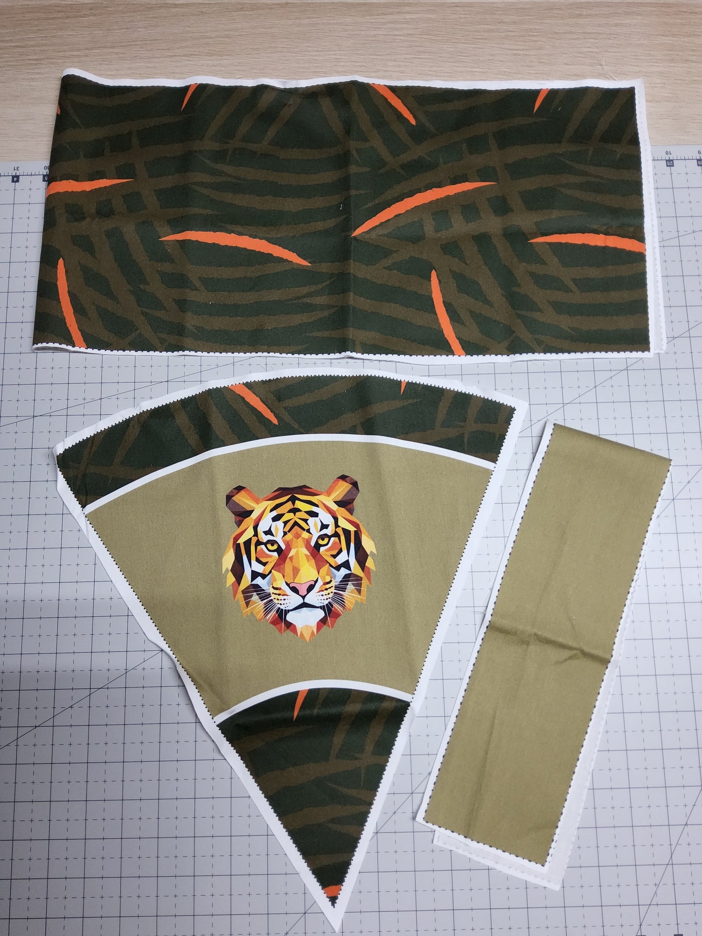 Sofortkauf 35cm: 35 cm Geschwistertüte aus Baumwolle als Nähset" Tiger-Dschungel" - wie abgebildet
